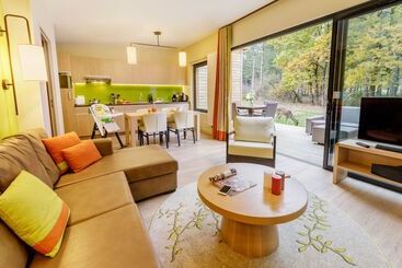 هتل Center Parcs Le Bois Aux Daims