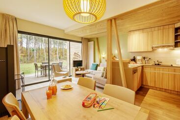 هتل Center Parcs Le Bois Aux Daims
