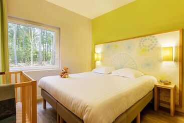 هتل Center Parcs Le Bois Aux Daims