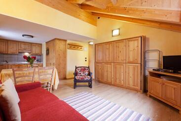 هتل Chalet Stelle Di Neve
