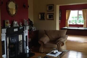 هتل Deerpark Manor Bed & Breakfast