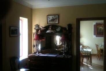 هتل Deerpark Manor Bed & Breakfast