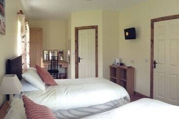 هتل Deerpark Manor Bed & Breakfast