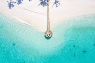 هتل Fushifaru Maldives