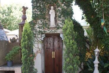 هتل Hampton House Guest House