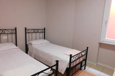 هتل Holidays Residence