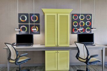 هتل Home2 Suites By Hilton Dayton Vandalia