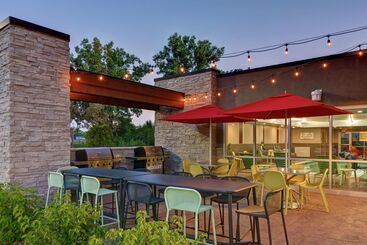 هتل Home2 Suites By Hilton Dayton Vandalia