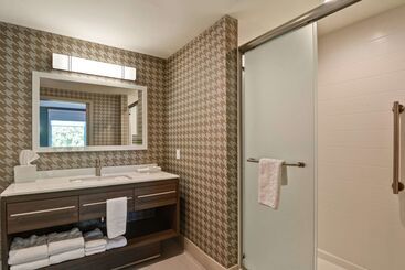 هتل Home2 Suites By Hilton Dayton Vandalia
