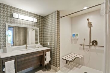هتل Home2 Suites By Hilton Dayton Vandalia