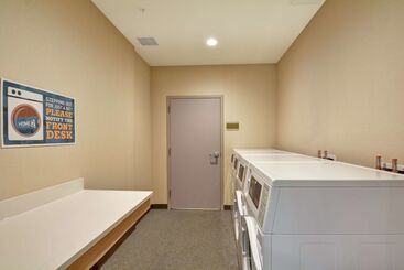 هتل Home2 Suites By Hilton Dayton Vandalia