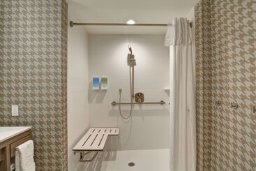 هتل Home2 Suites By Hilton Dayton Vandalia
