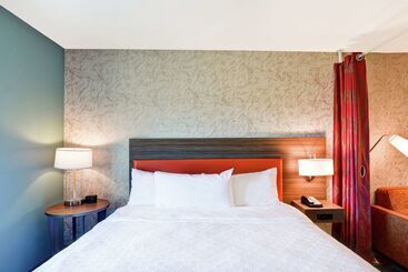 هتل Home2 Suites By Hilton Dayton Vandalia