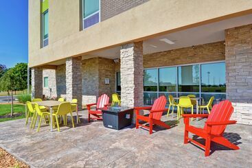 هتل Home2 Suites By Hilton Dayton Vandalia