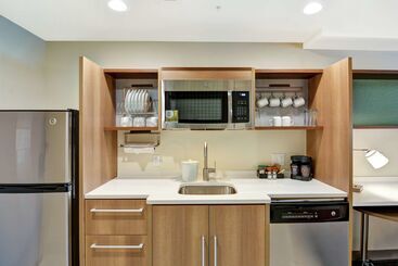 هتل Home2 Suites By Hilton Dayton Vandalia