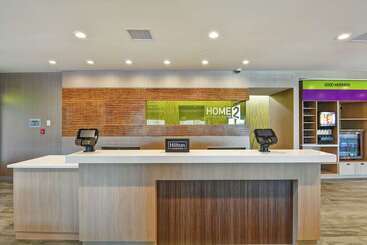 هتل Home2 Suites By Hilton Dayton Vandalia