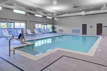 هتل Homewood Suites By Hilton Lansing Eastwood