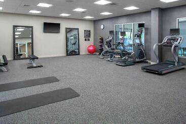 هتل Homewood Suites By Hilton Lansing Eastwood