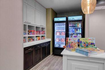 هتل Homewood Suites By Hilton Lansing Eastwood