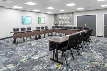 هتل Homewood Suites By Hilton Lansing Eastwood
