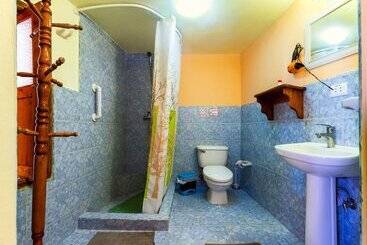 هتل Hostal Groning