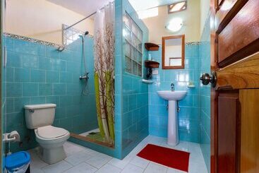 هتل Hostal Groning