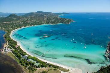 هتل Les Pavillons Du Golfe