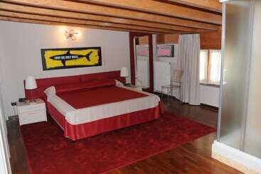 هتل Residenza Segrate Centro Segrate