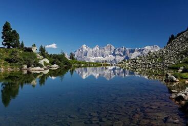 هتل Rössl By Skinetworks