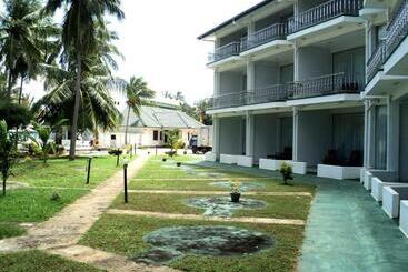 هتل Sea Lotus Park