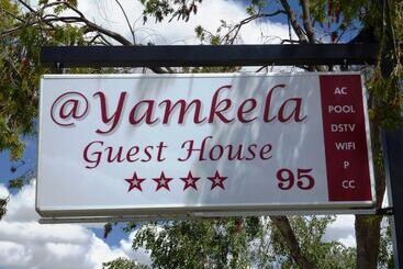 هتل Yamkela Guest House