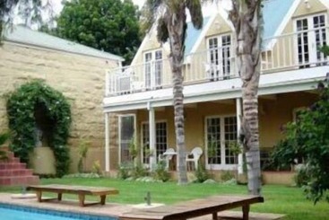 هتل Yamkela Guest House