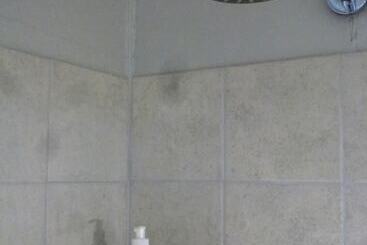 هتل Yamkela Guest House