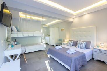 Aroma Beach Hotel Bungalows