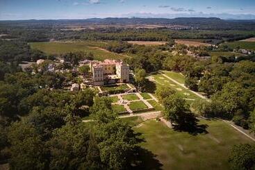 هتل Chateau De Pondres