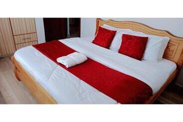 هتل Gorilla African Guest House