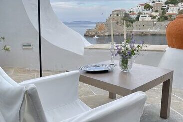 هتل Hydrea Exclusive Hospitality