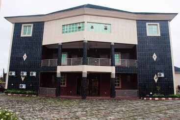 هتل Jata Events And Suites