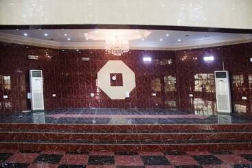 هتل Jata Events And Suites