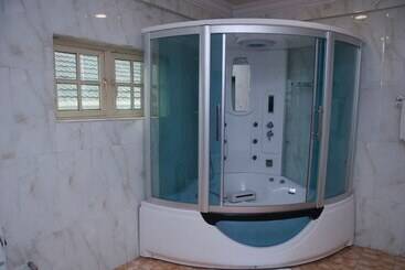 هتل Jata Events And Suites