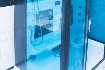 هتل Jata Events And Suites