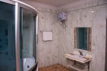هتل Jata Events And Suites