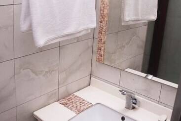 هتل Jata Events And Suites