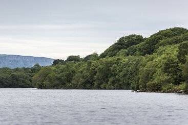 هتل Lusty Beg Island