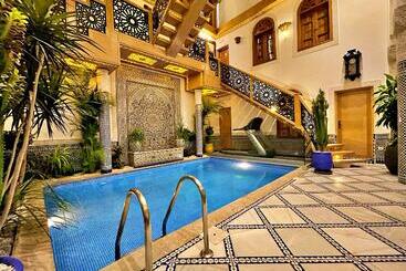 هتل Riad Marjana Suites & Spa