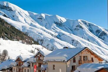 هتل Résidence Goélia Le Balcon Des Neiges
