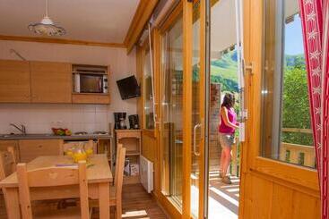 هتل Résidence Goélia Le Balcon Des Neiges
