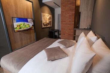 هتل Solun S Riverside Rooms