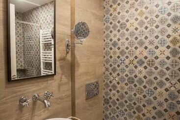 هتل Solun S Riverside Rooms