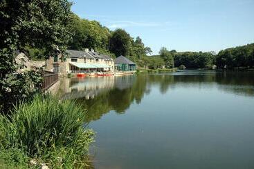 ホテル Terres De France Le Domaine Du Moulin Neuf